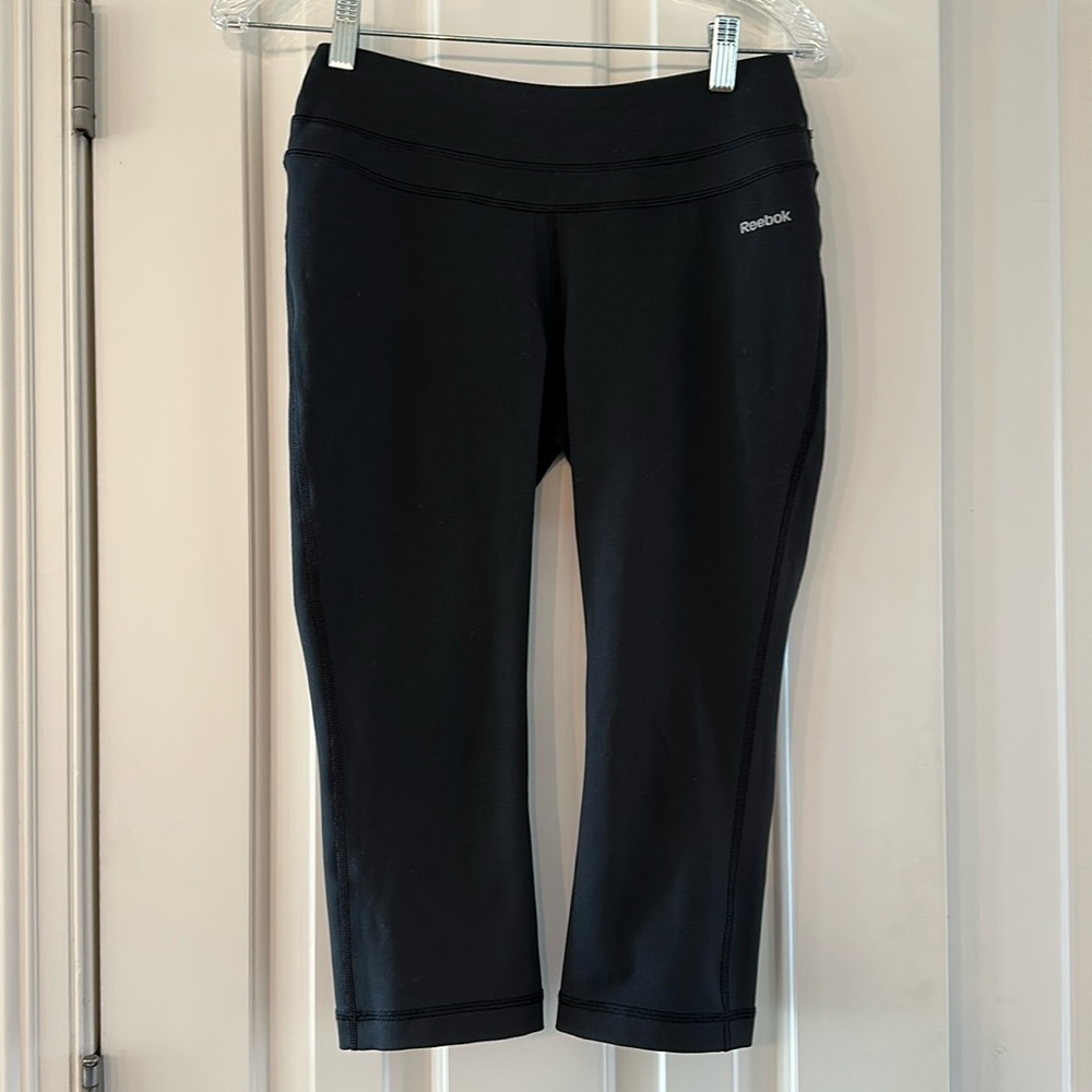 Reebok Cropped Black Leggings - Size Small